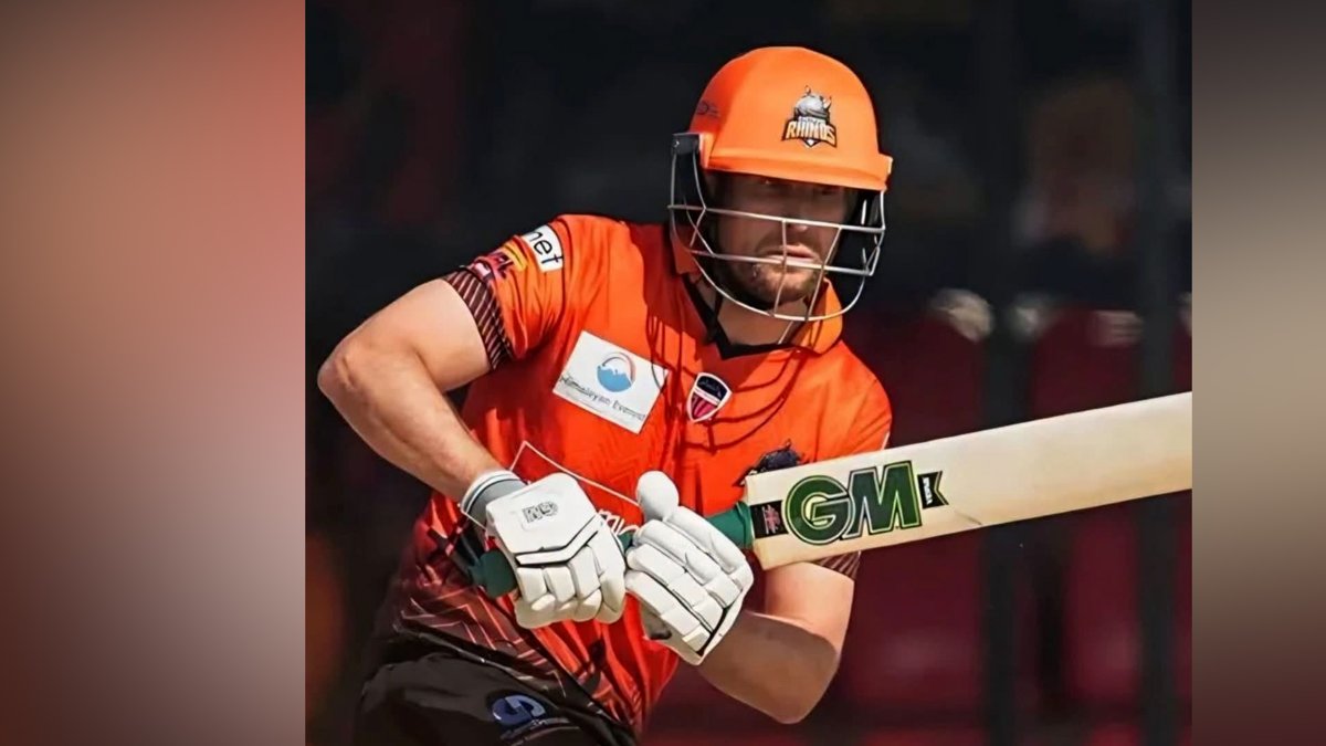 Dawid Malan batting in the Chitwan Rhinos orange kit. Photo: Makalu Khabar