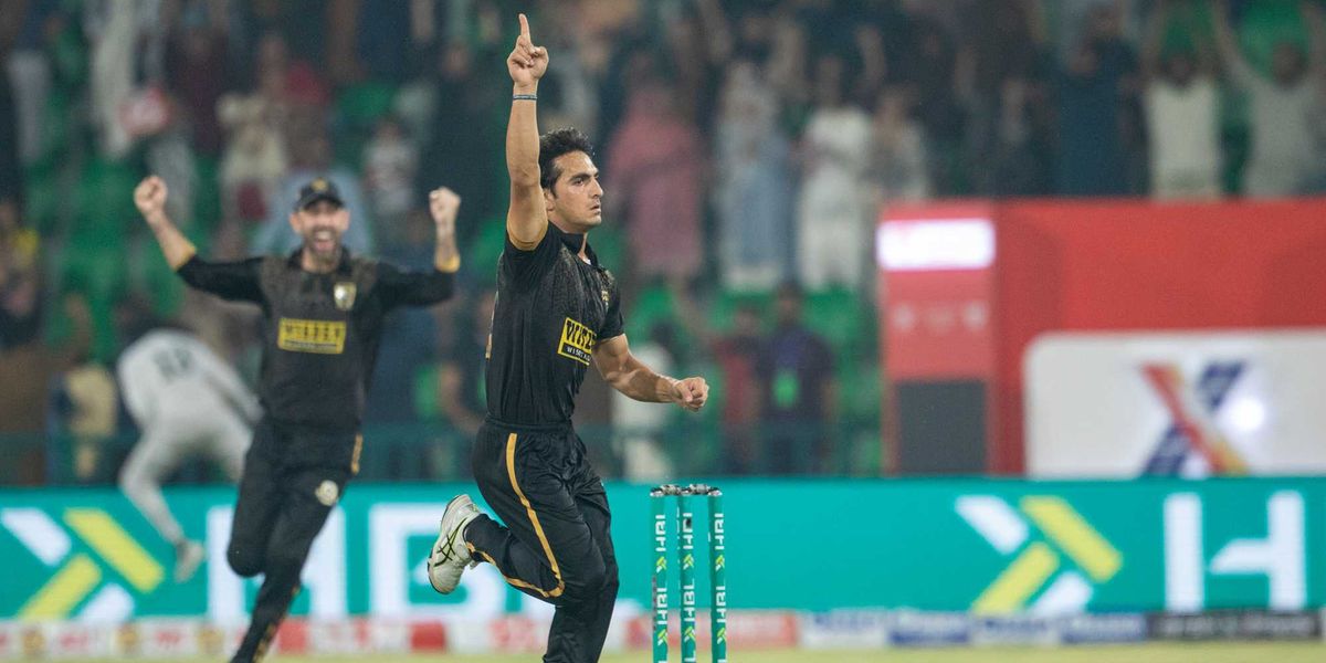 Pakistan fast bowler Hunain Shah celebrates a wicket in Peshawar Zalmi colours during the PSL. Photo: Nukta